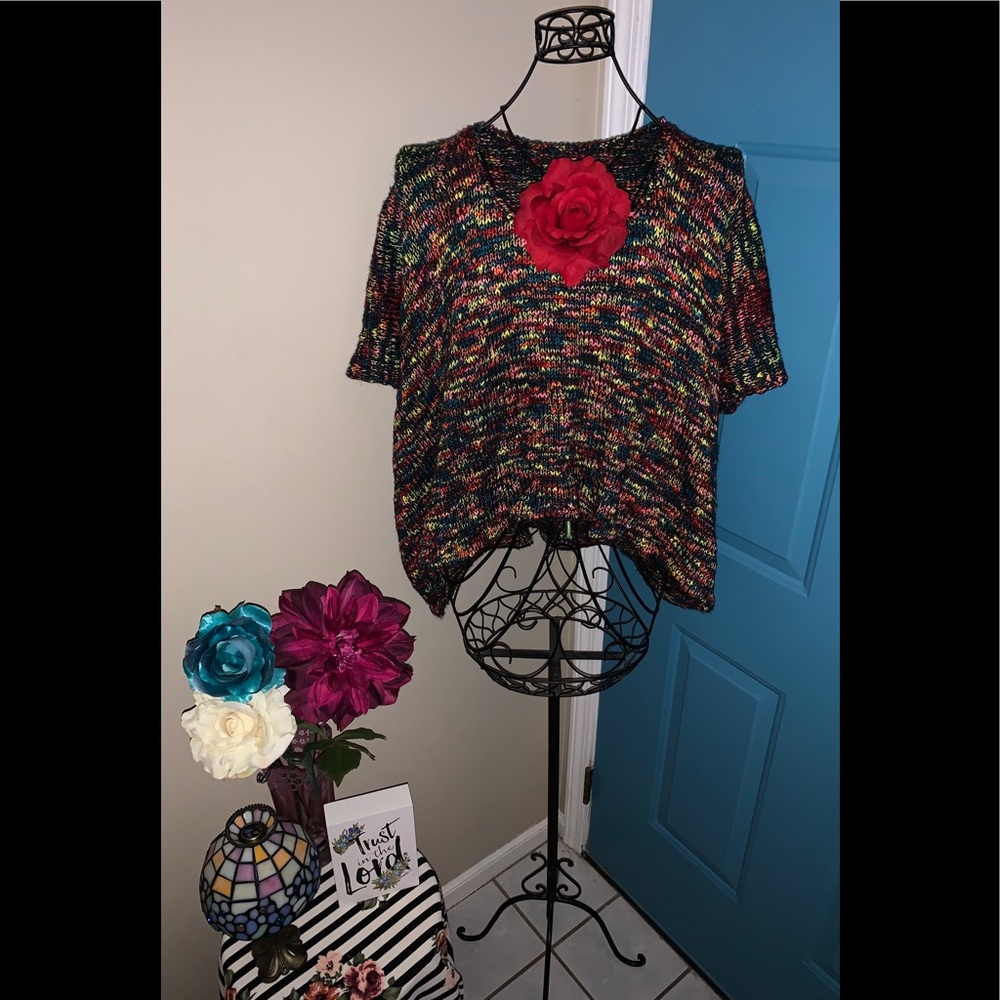 🌹Romeo & Juliet Couture Sweater Poncho Sz. M🌹